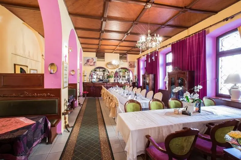 Bistro Madame (Bistro Pod Aniołami) - Nysa