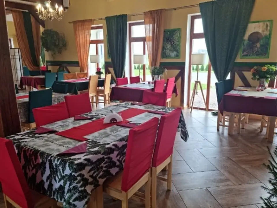 Zajazd Grasz w Zielone? (Restauracja w Borach) - Żalno