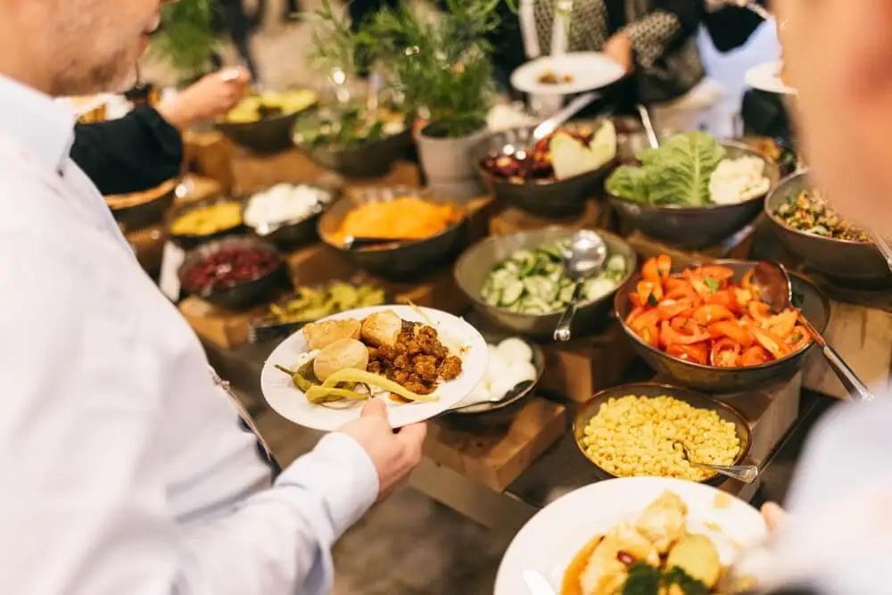 Jak wybrać najlepszy catering w Piotrkowie Trybunalskim - kompletny przewodnik